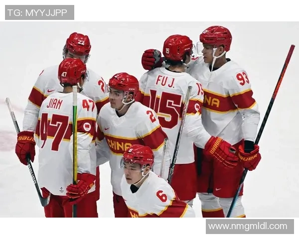 中国足球队迎战韩国队期待精彩对决展现青春力量与团队精神