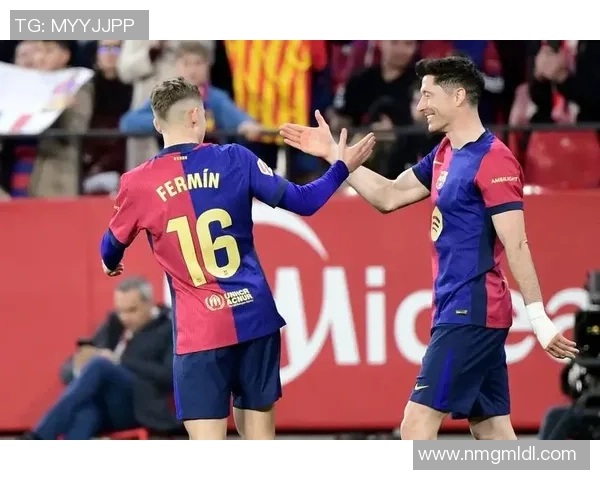 巴萨主场迎战塞维利亚争夺西甲荣耀精彩对决回顾