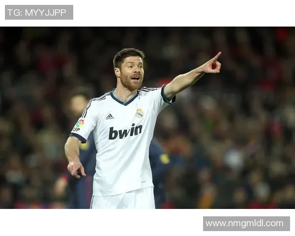 库德:皇马踢过没正统边后卫的竞赛;阿隆索不会被言论影响 库德:皇马踢过没正统边后卫的竞赛;阿隆索不会被言论影响